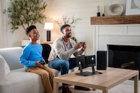 Streaming Service-Approved Projectors Image 4
