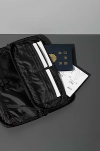 All-Black Travel Accessories Image 2
