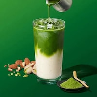 Fresh Matcha Cafe Drinks Image 4