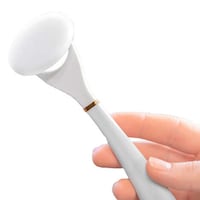 Touchless Skincare Applicators Image 5