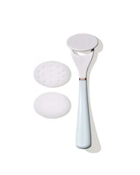 Touchless Skincare Applicators Image 6