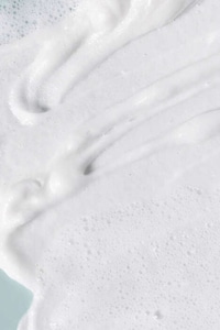Barrier-Boosting Whipped Cleansers Image 1
