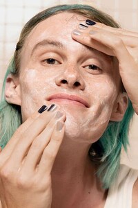 Barrier-Boosting Whipped Cleansers Image 2