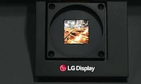 Immersive VR Headset Displays Image 1