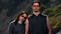 Diverse Premium Unisex Eyewear Image 4