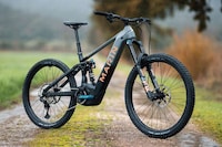 Adjustable Ergonomic E-Bikes