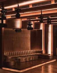 DJ-Collaborative Acoustic Nightclubs Image 4