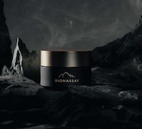 Replenishing Corrective Creams Image 2