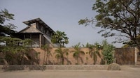 Naturally Ventilated Bright Houses