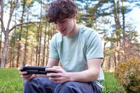 Next-Gen Mobile Gaming Controllers Image 5