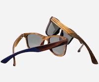 Vintage-Inspired Wooden Sunglasses Image 2