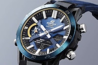 Retro-Style Anniversary Watches Image 2