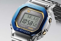 Retro-Style Anniversary Watches Image 3