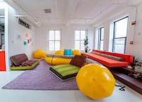 Inflatable Molded Collective Seating Image 2