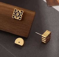 Labyrinth-Inspired Earring Designs Image 4