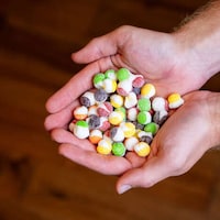 Crunchy Freeze-Dried Candies Image 4
