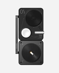 Foldable Four-in-One Tech Chargers Image 5