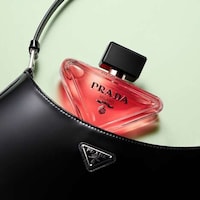 Engravable Triangle Perfumes Image 4