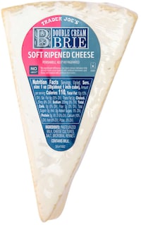 Extra Creamy Brie Cheeses Image 2