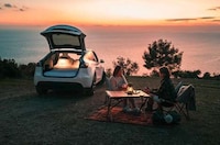 Electric Vehicle Camping Mattresses Image 1