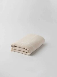 Ultra-Comfortable Home Blanket Image 3