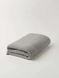 Ultra-Comfortable Home Blanket Image 4