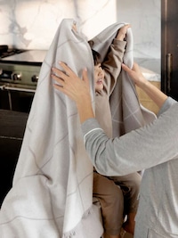 Ultra-Comfortable Home Blanket Image 6