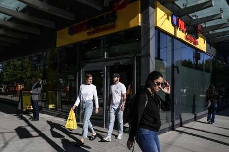 Compact Urban Discount Grocers
