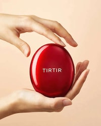 Semi-Matte Cushion Foundations Image 1