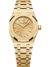 Frosted Luxurious Scaled Timepieces Image 4