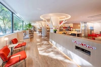 Wood-Wrapped Contemporary Libraries Image 3