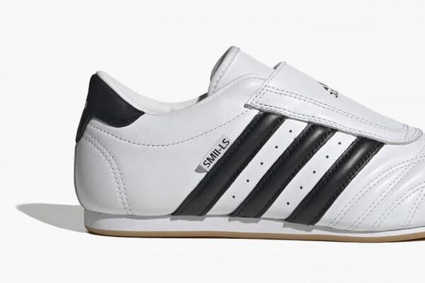 Slender Taekwondo Minimal Sneakers