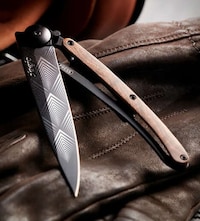 Ultralight Customizable Pocket Knives Image 4