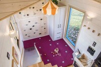 Charming Traditional Tiny Homes Image 3