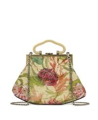 Coastal-Inspired Accessories Image 4