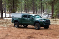 Pop-Up Cubic Truck Campers Image 5
