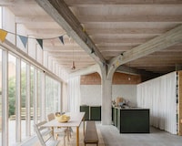 Simplistic Tranquil Garden Studios Image 3