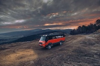 Rugged Off-Road Buses Image 6