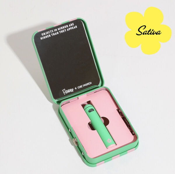 Whimsical Vape Pens : Petal Puffer Vape