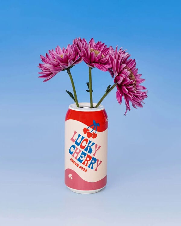 Playful Packaging-Inspired Vases