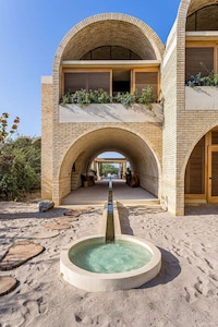 Organically Modern Coastal Homes Image 3