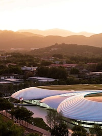 Clover-Style Conference Center Designs Image 2
