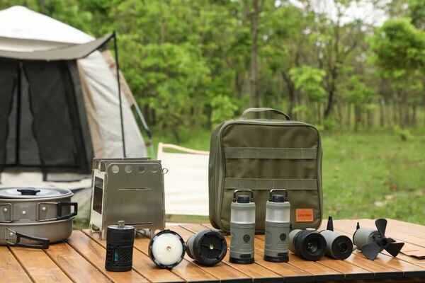 Seven-in-One Camper Lanterns Image 2