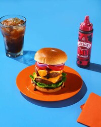 Squeezable Tangy Sauces Image 3