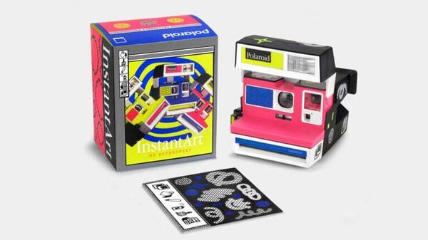 Nostalgic Computer Graphic Cameras