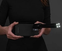 Elongated Smartphone Photography Lenses Image 2