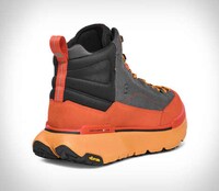 Durable Hyper-Lightweight Footwear Image 6