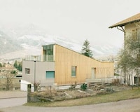 Contrasting Facade Clad Apartments Image 2