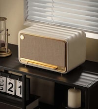 Vintage-Style Audio Systems Image 3