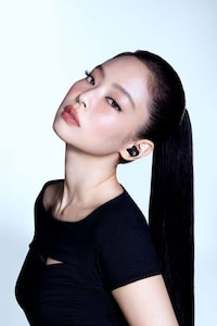 One-Touch Pairing Earbuds Image 1